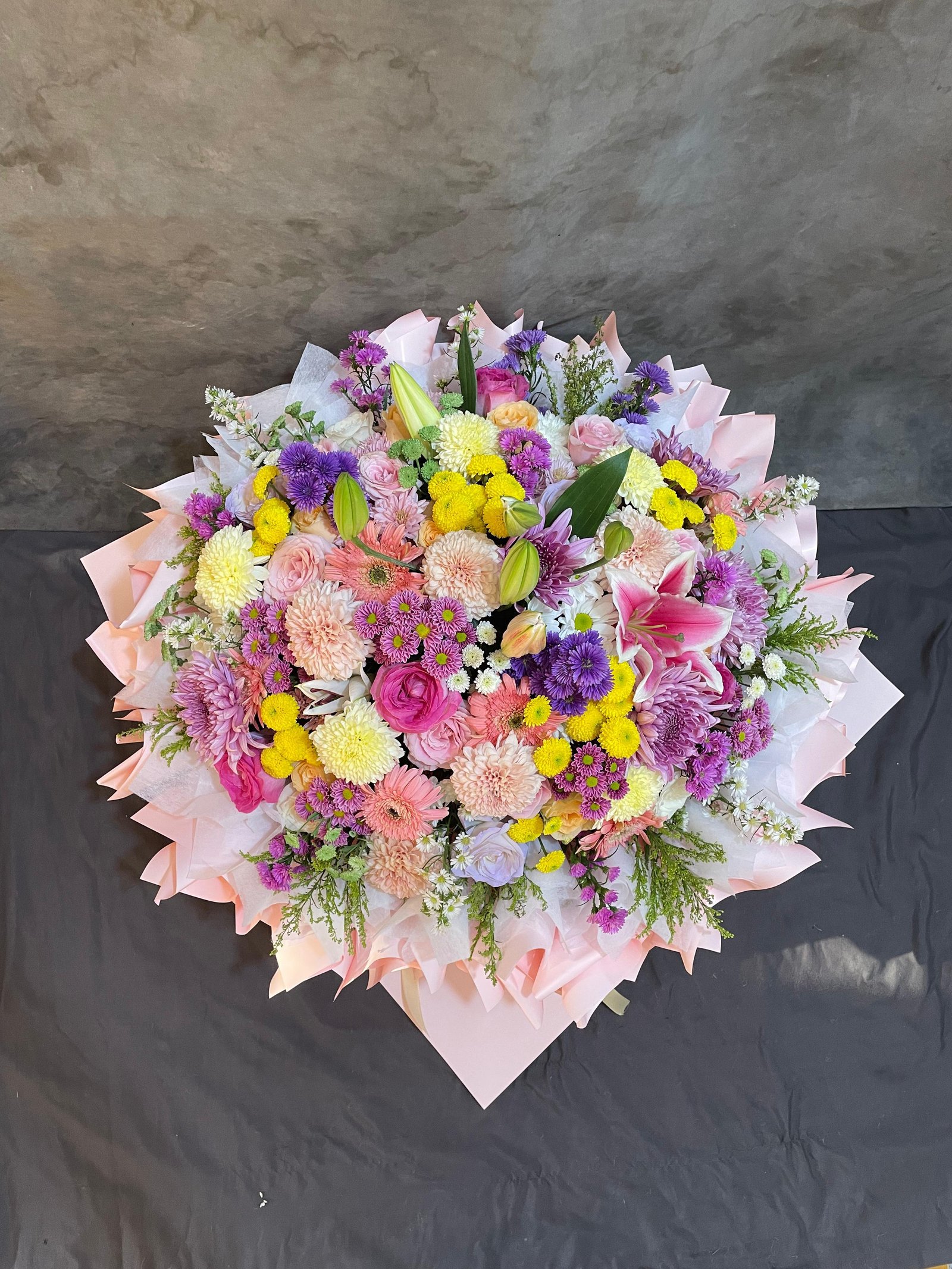 Grand Luxury Floral Bouquet – "Pastel & Vibrant Symphony"